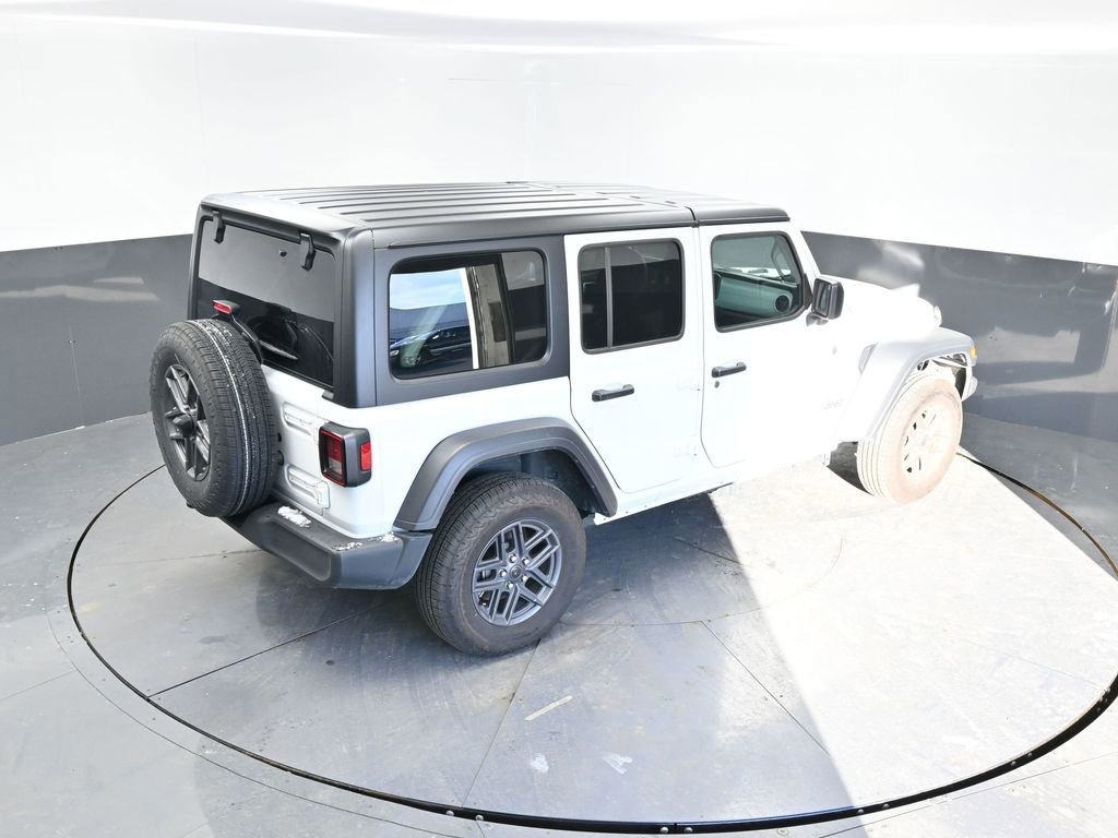 Used 2025 Jeep Wrangler Sport S image 14