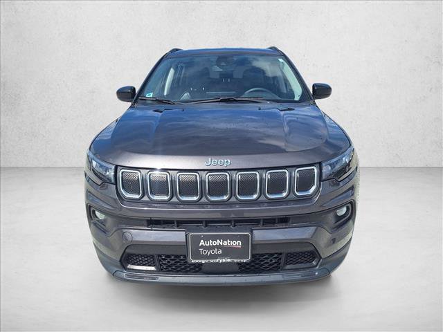 Used 2022 Jeep Compass Latitude image 2