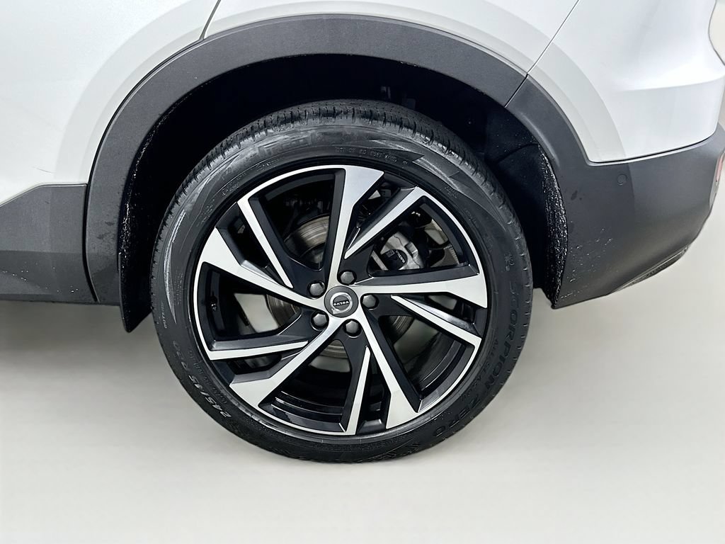 Used 2021 Volvo XC40 T5 R-Design w/ Advanced Package AWD/4WD image 24