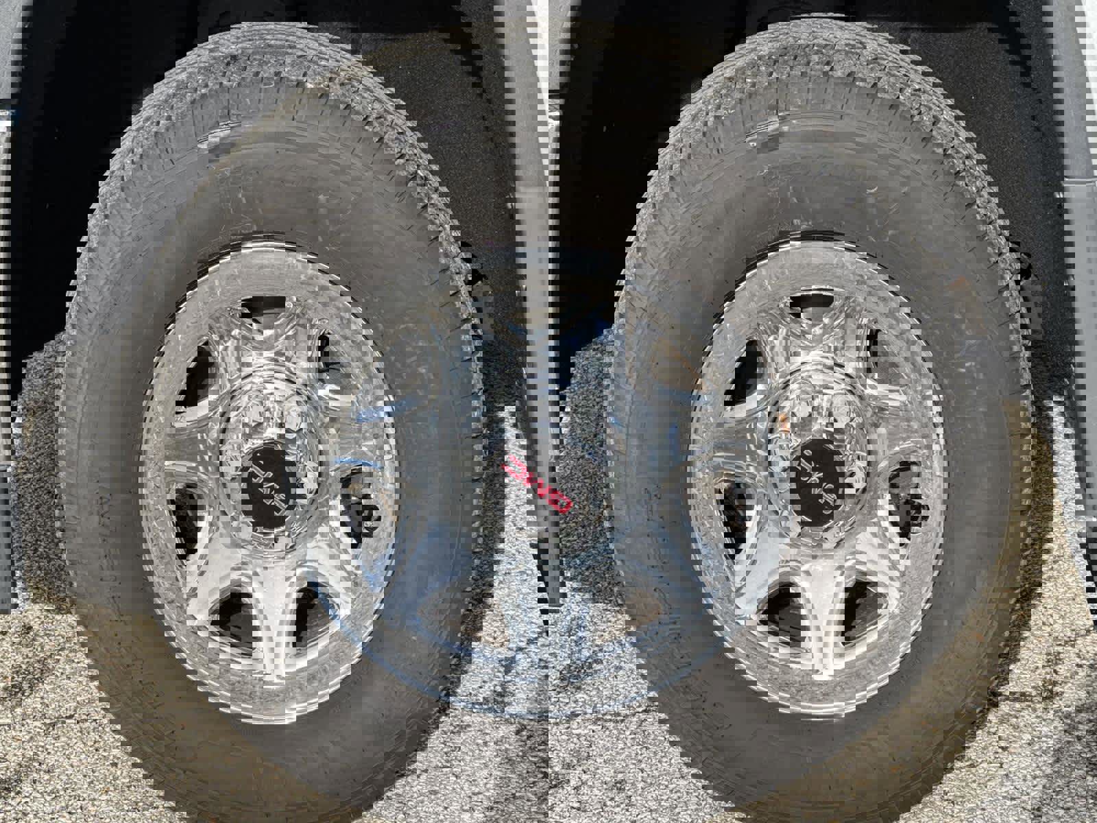 Used 2017 GMC Sierra 1500 4WD Reg Cab 133.0 w/ Sierra Convenience Package image 12