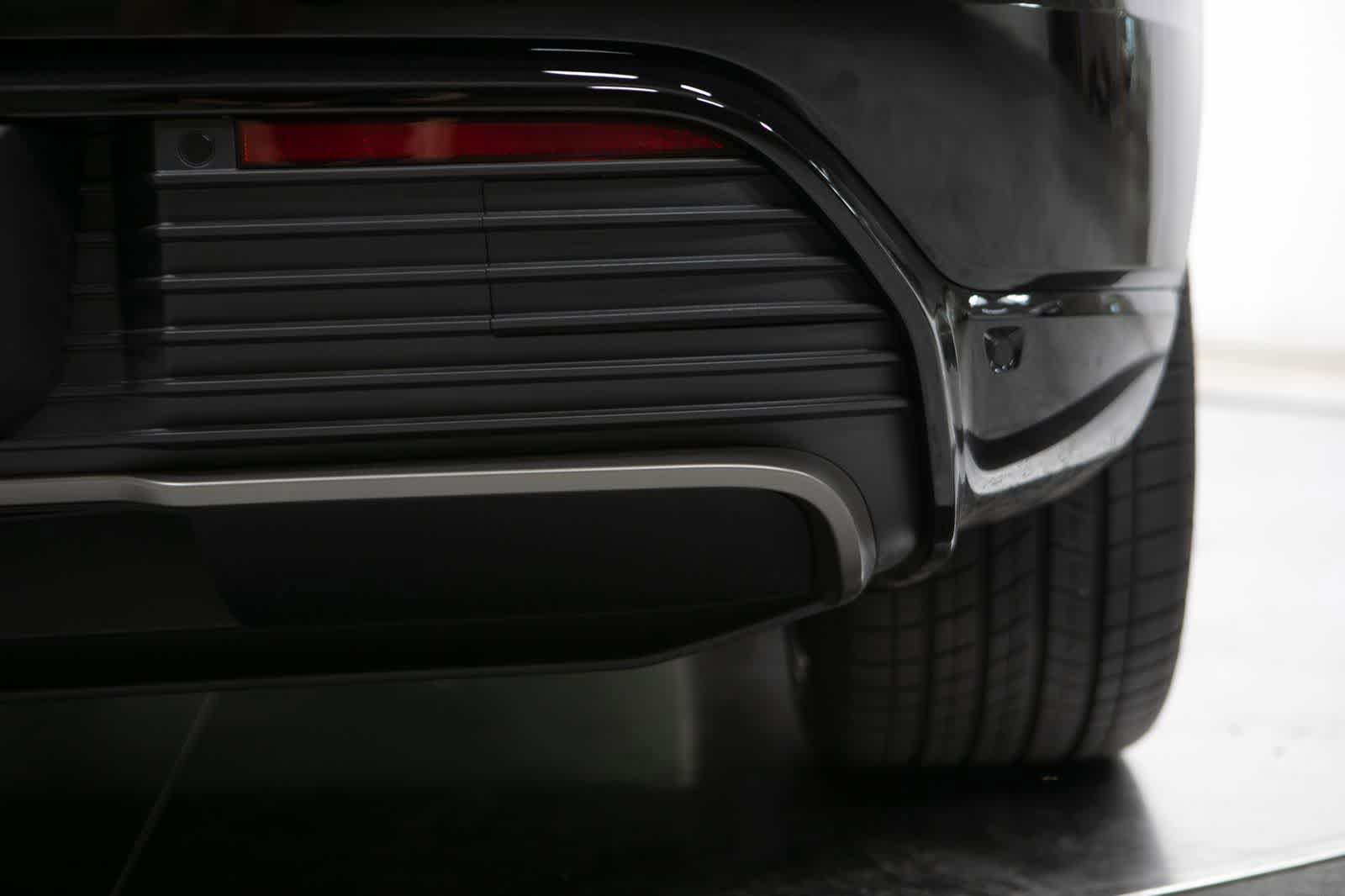 New 2026 Porsche Macan Turbo Electric AWD/4WD image 20