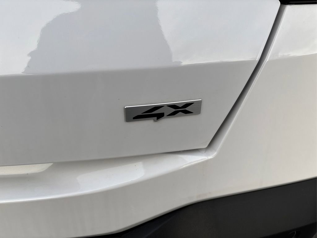 Certified 2025 Kia Sorento S image 14