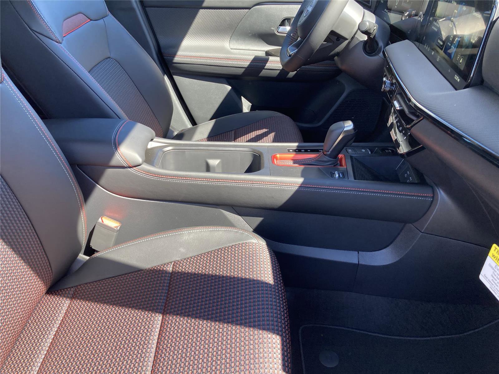 New 2026 Nissan Kicks SR image 29