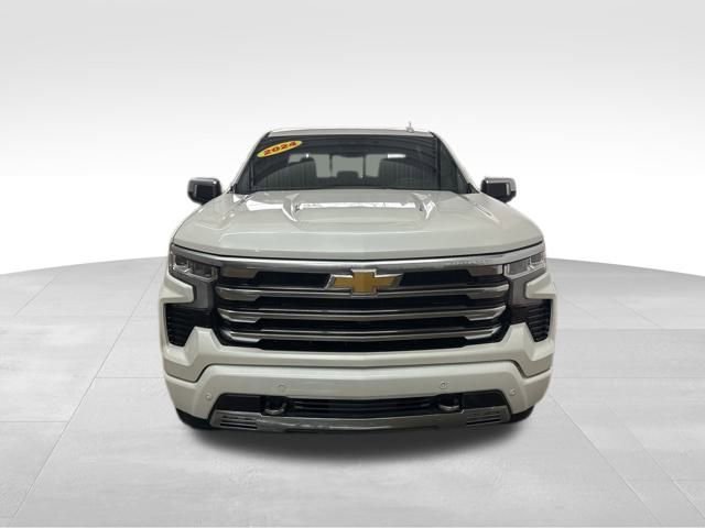 Used 2024 Chevrolet Silverado 1500 High Country w/ High Country Premium Package image 2