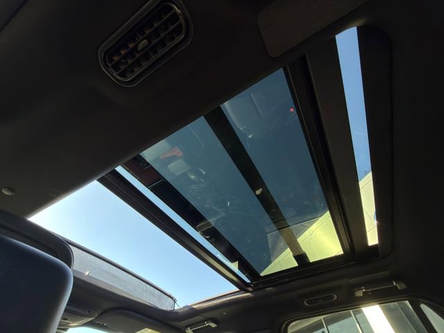 Used 2023 Lincoln Navigator Reserve image 17