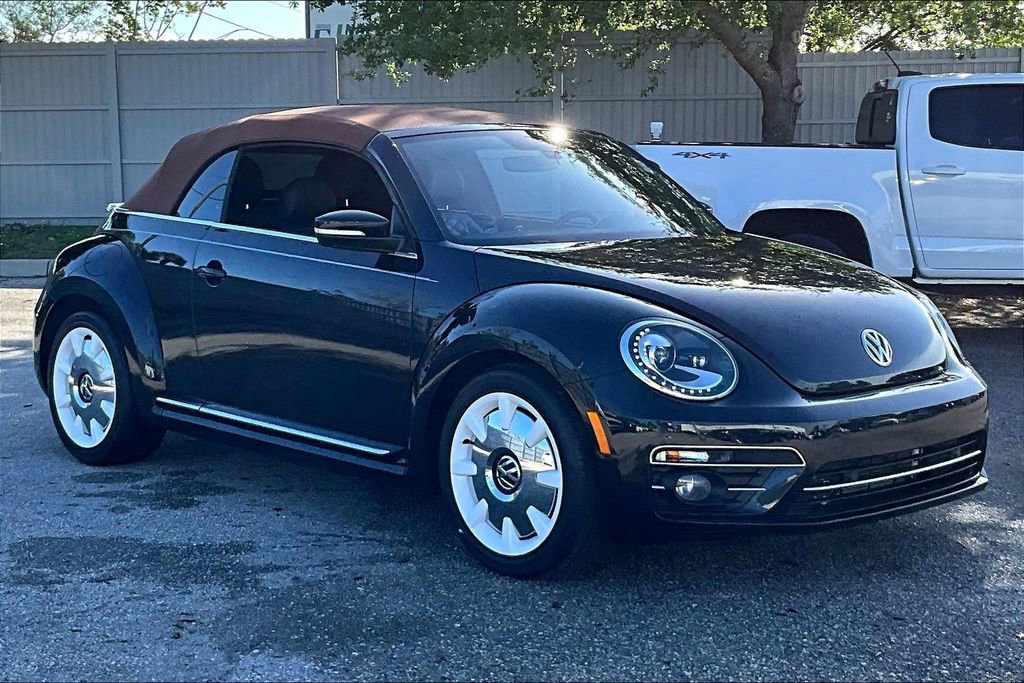 Used 2019 Volkswagen Beetle 2.0T Final Edition SEL image 2
