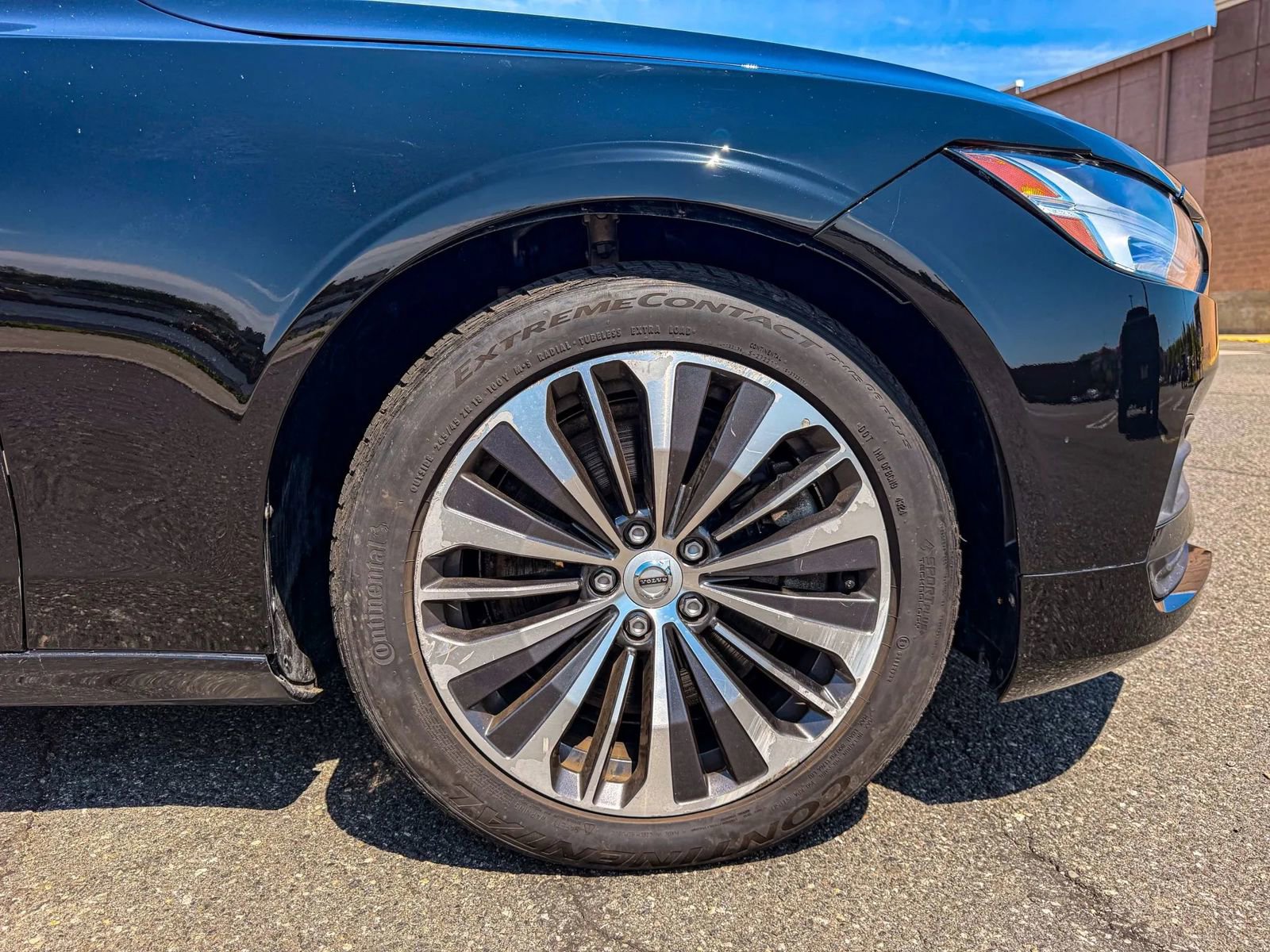 Used 2022 Volvo S90 B6 Momentum AWD/4WD image 41