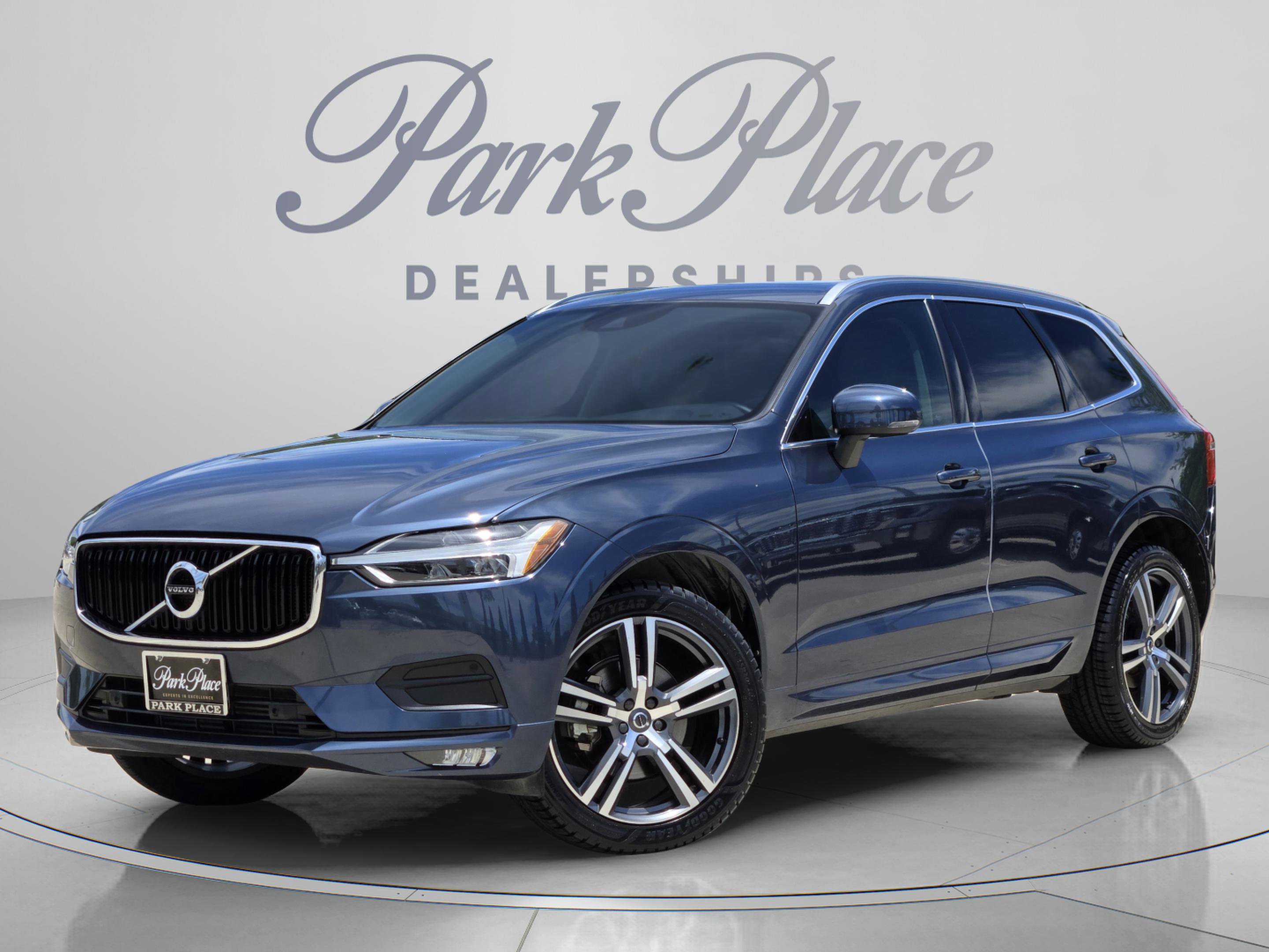 Used 2021 Volvo XC60 T5 Momentum w/ Protection Package Premier FWD image 1