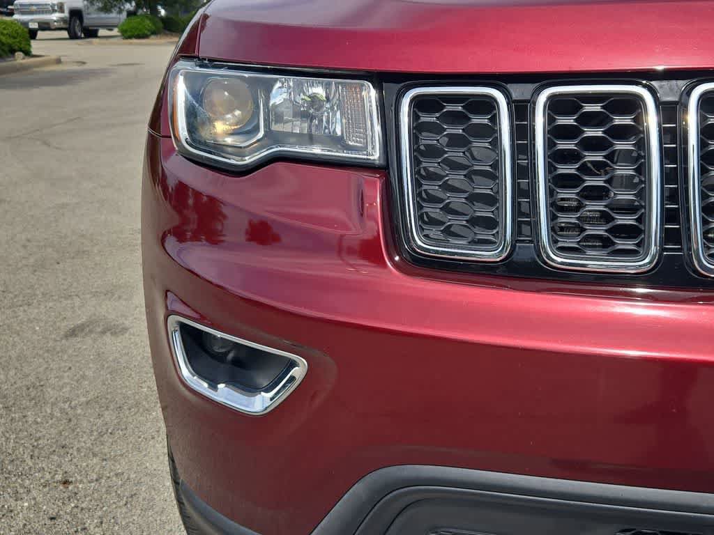 Used 2019 Jeep Grand Cherokee Laredo w/ Laredo X Package RWD image 11