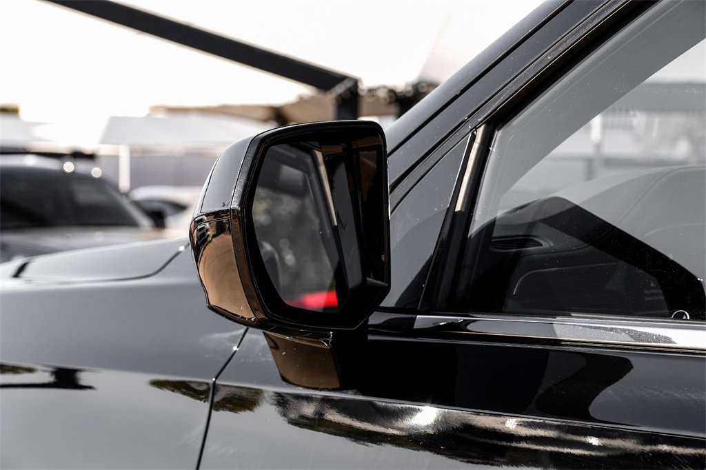 Used 2022 Chevrolet Suburban LT image 43