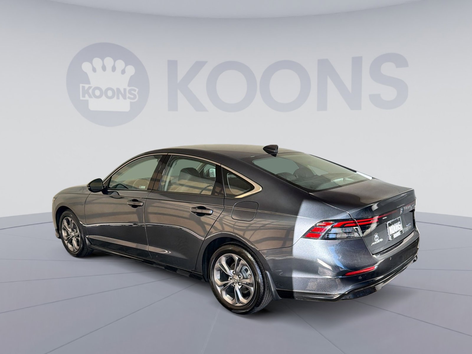 Used 2023 Honda Accord EX-L image 4