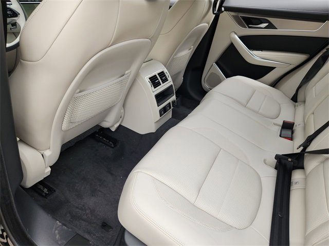 Used 2026 Jaguar F-PACE R-Dynamic S image 21