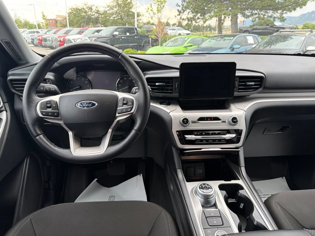 Used 2024 Ford Explorer XLT AWD/4WD image 20