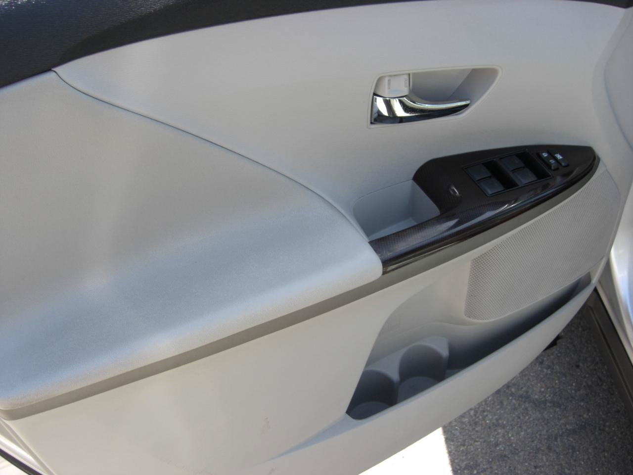 Used 2009 Toyota Venza AWD w/ Convenience Pkg image 21