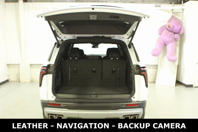 New 2025 Chevrolet Traverse LT w/ Driver Confidence Package image 30
