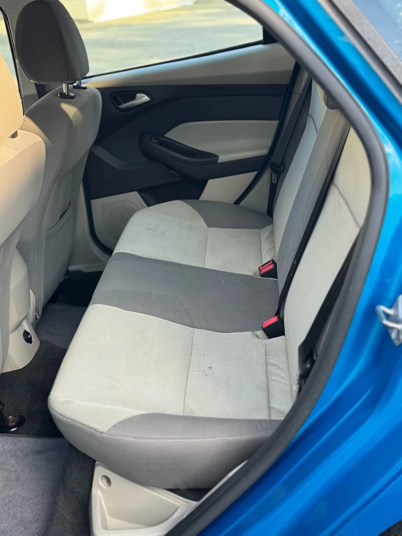 Used 2014 Ford Focus SE w/ SE Winter Package image 11