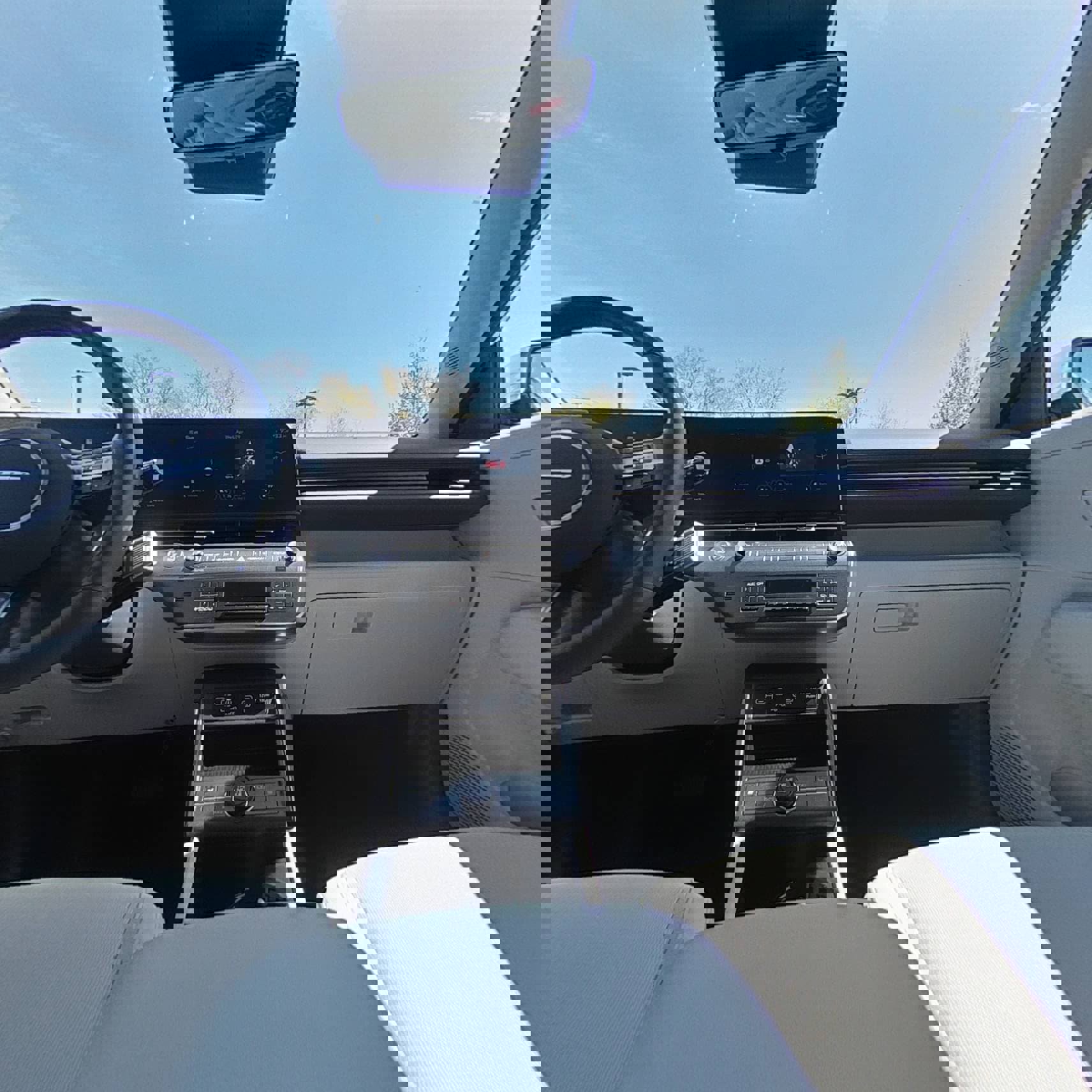 Certified 2024 Hyundai Kona SEL FWD image 30