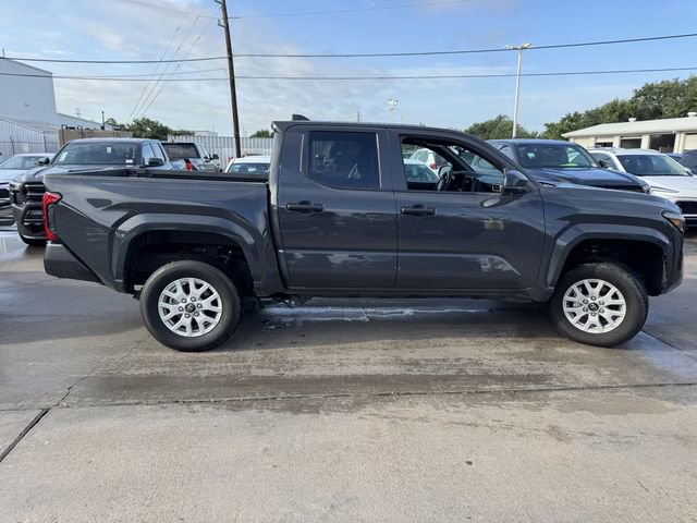 Used 2025 Toyota Tacoma SR RWD image 4