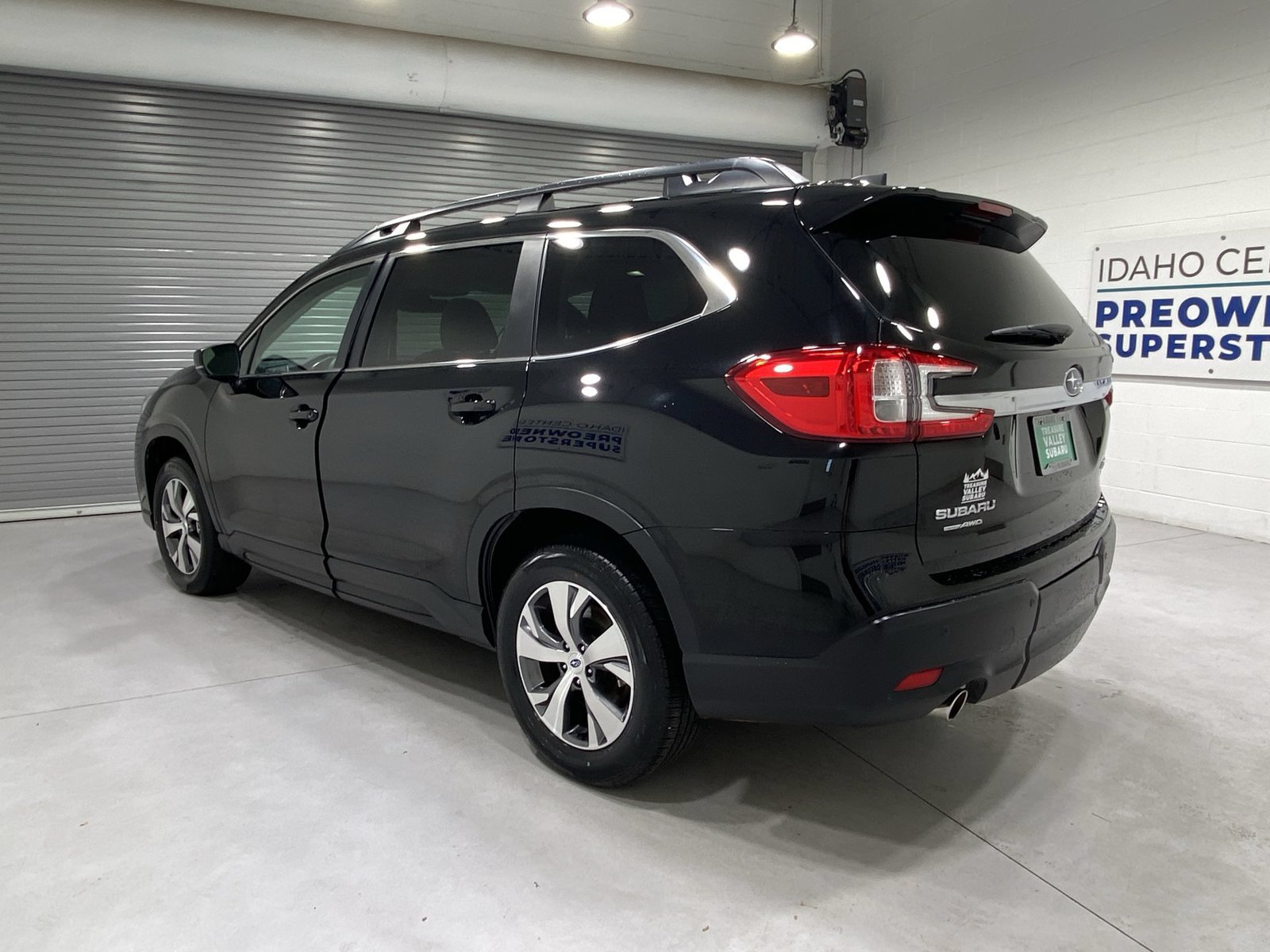 Used 2025 Subaru Ascent Premium AWD/4WD image 6