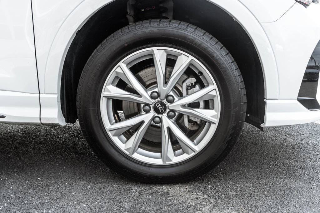 Used 2024 Audi Q3 2.0T Premium image 5