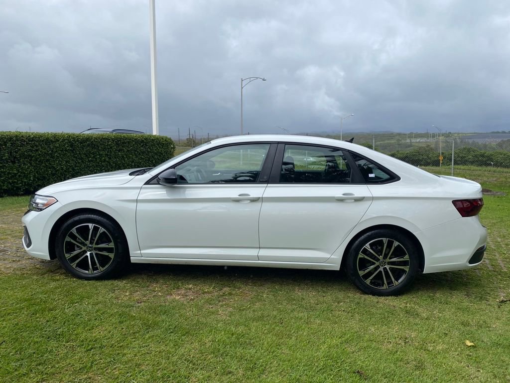 Used 2024 Volkswagen Jetta Sport image 22