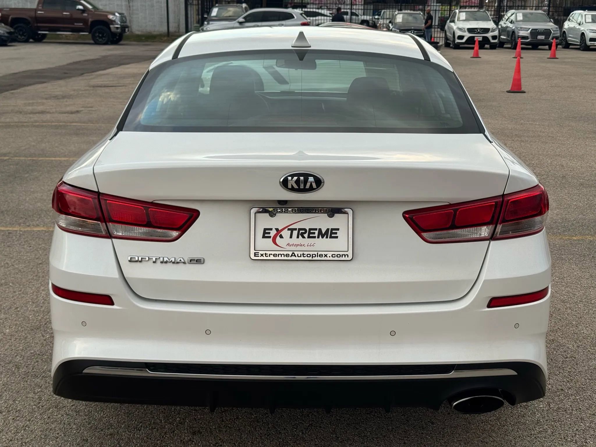 Used 2019 Kia Optima LX image 3