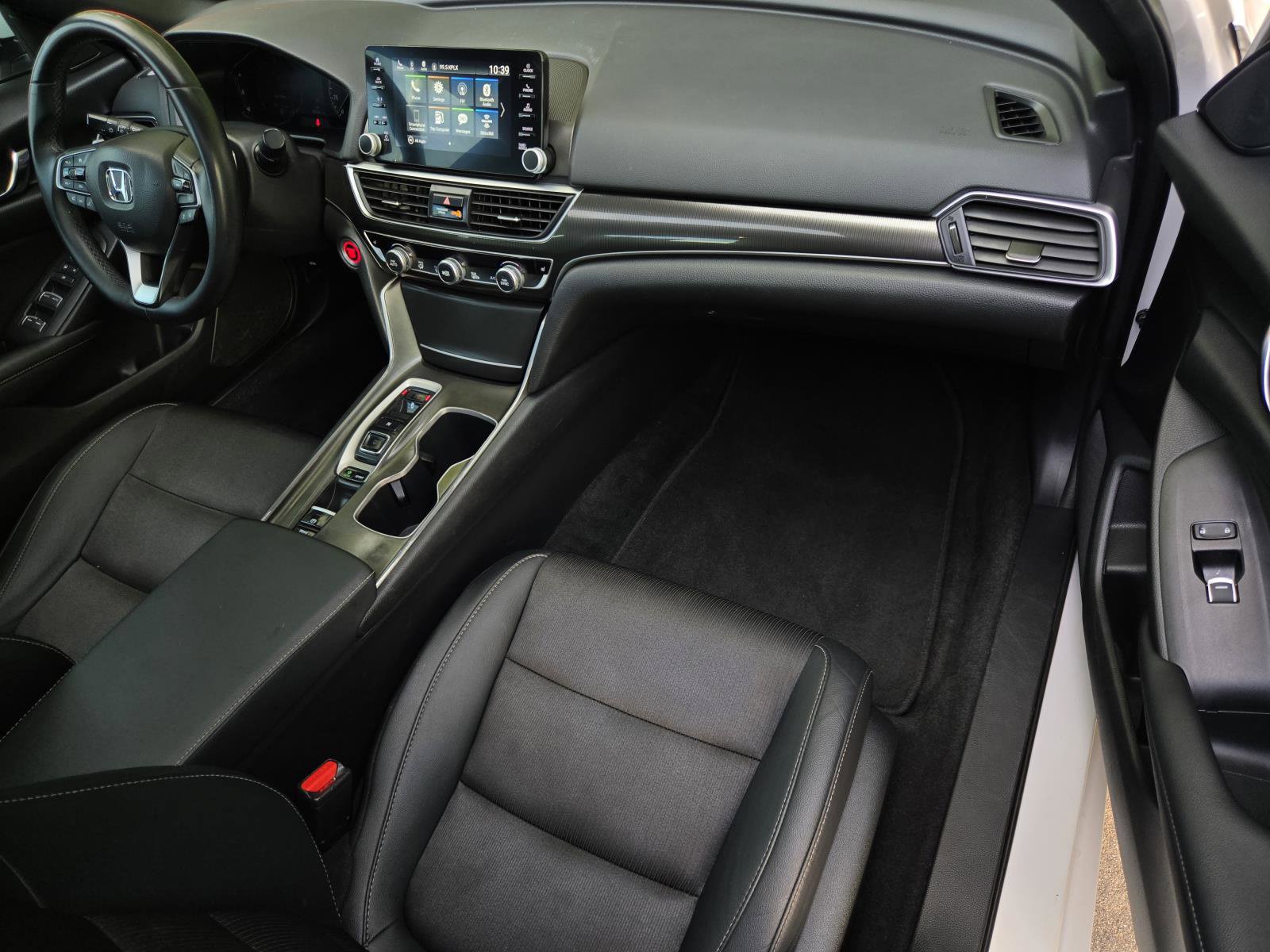 Used 2019 Honda Accord Sport image 11