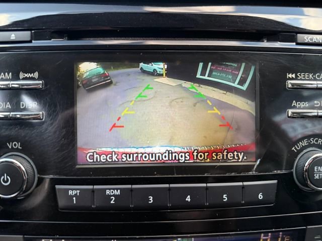 Used 2015 Nissan Rogue SV image 27