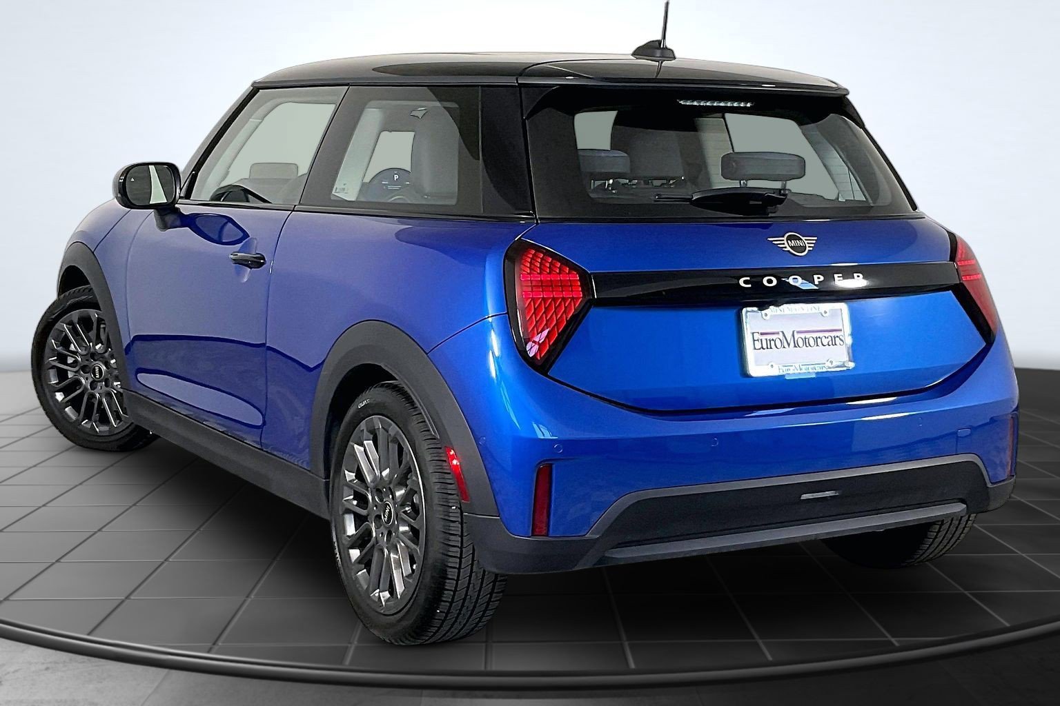 Certified 2026 MINI Cooper 2-Door Hardtop FWD image 13