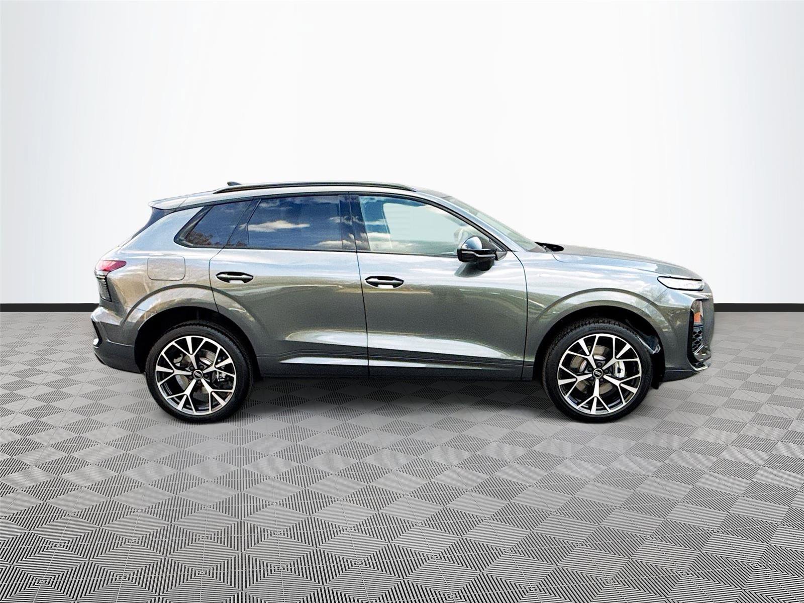 New 2026 Audi Q3 quattro 2.0T image 8