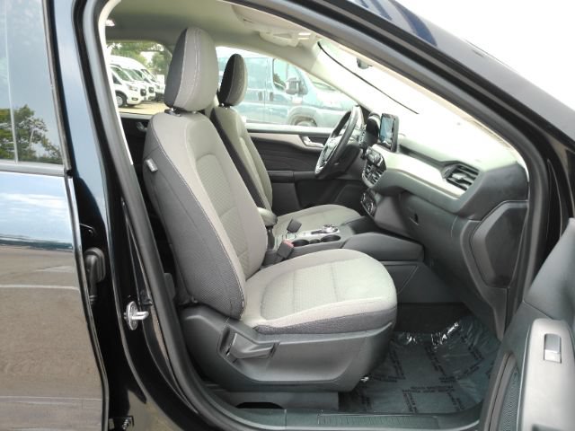 Used 2021 Ford Escape SE w/ SE Sport Appearance Package FWD image 19