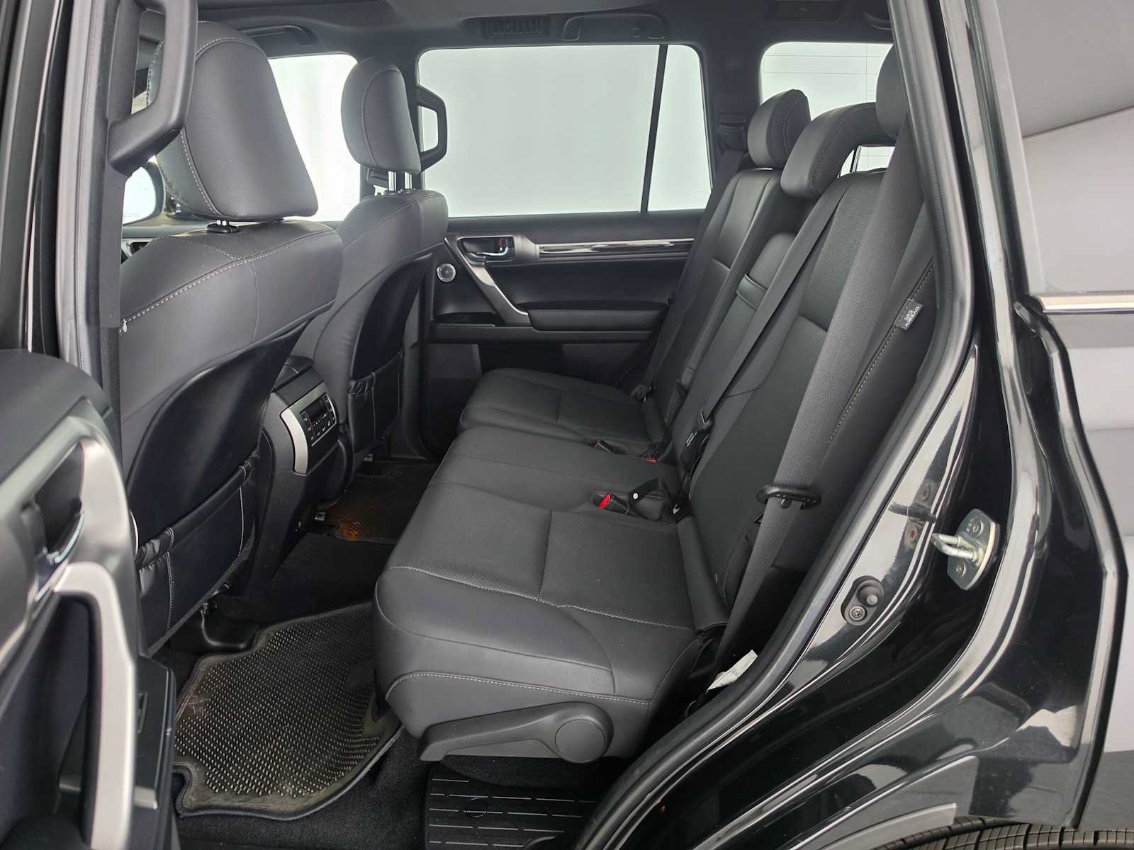 Certified 2023 Lexus GX 460 Premium w/ Premium Plus Package AWD/4WD image 16