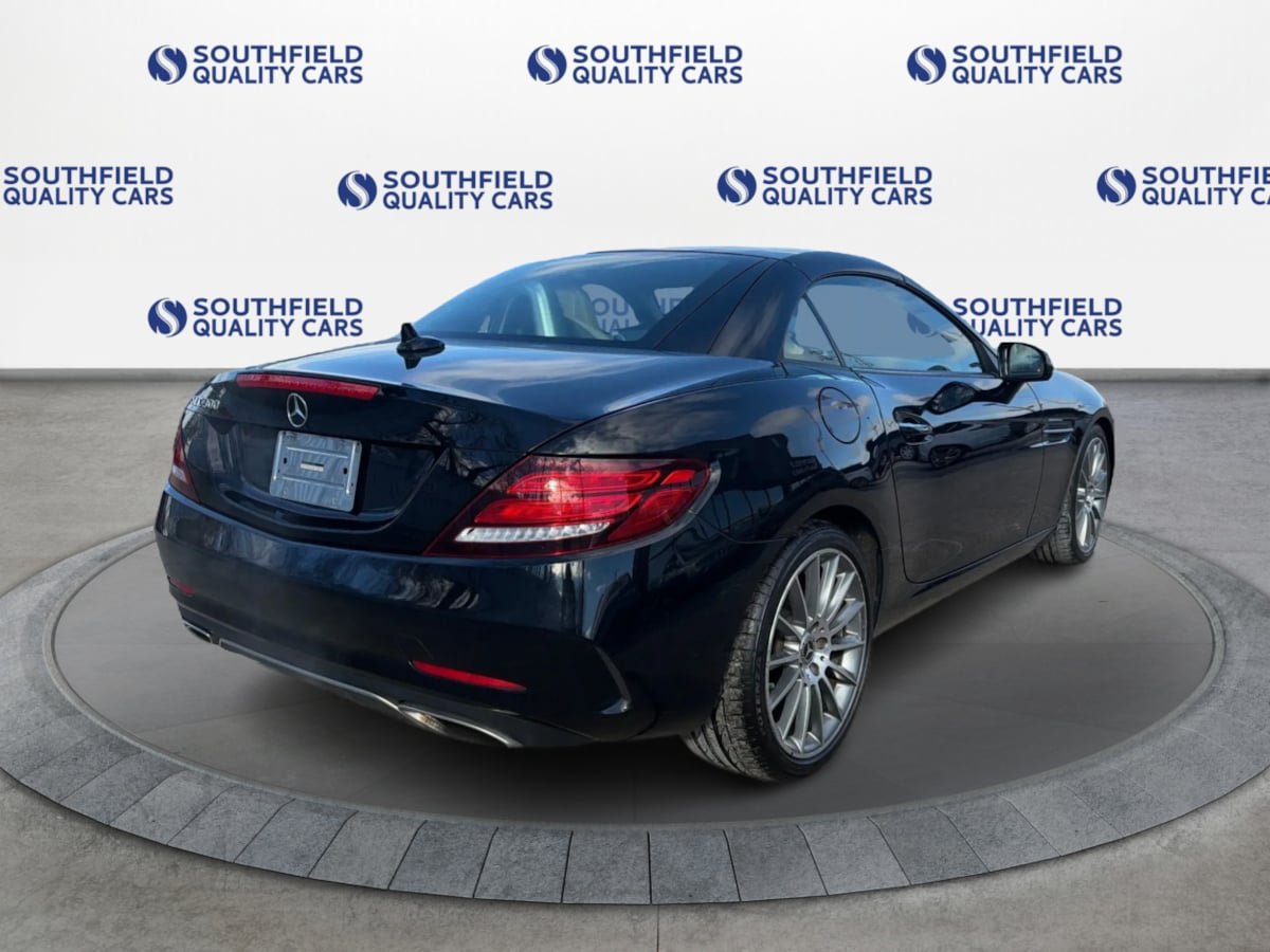 Used 2020 Mercedes-Benz SLC 300 w/ Premium Package image 7