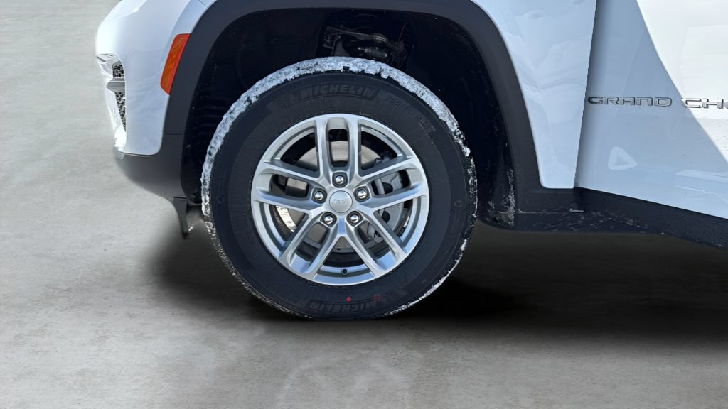 New 2026 Jeep Grand Cherokee Laredo X AWD/4WD image 36