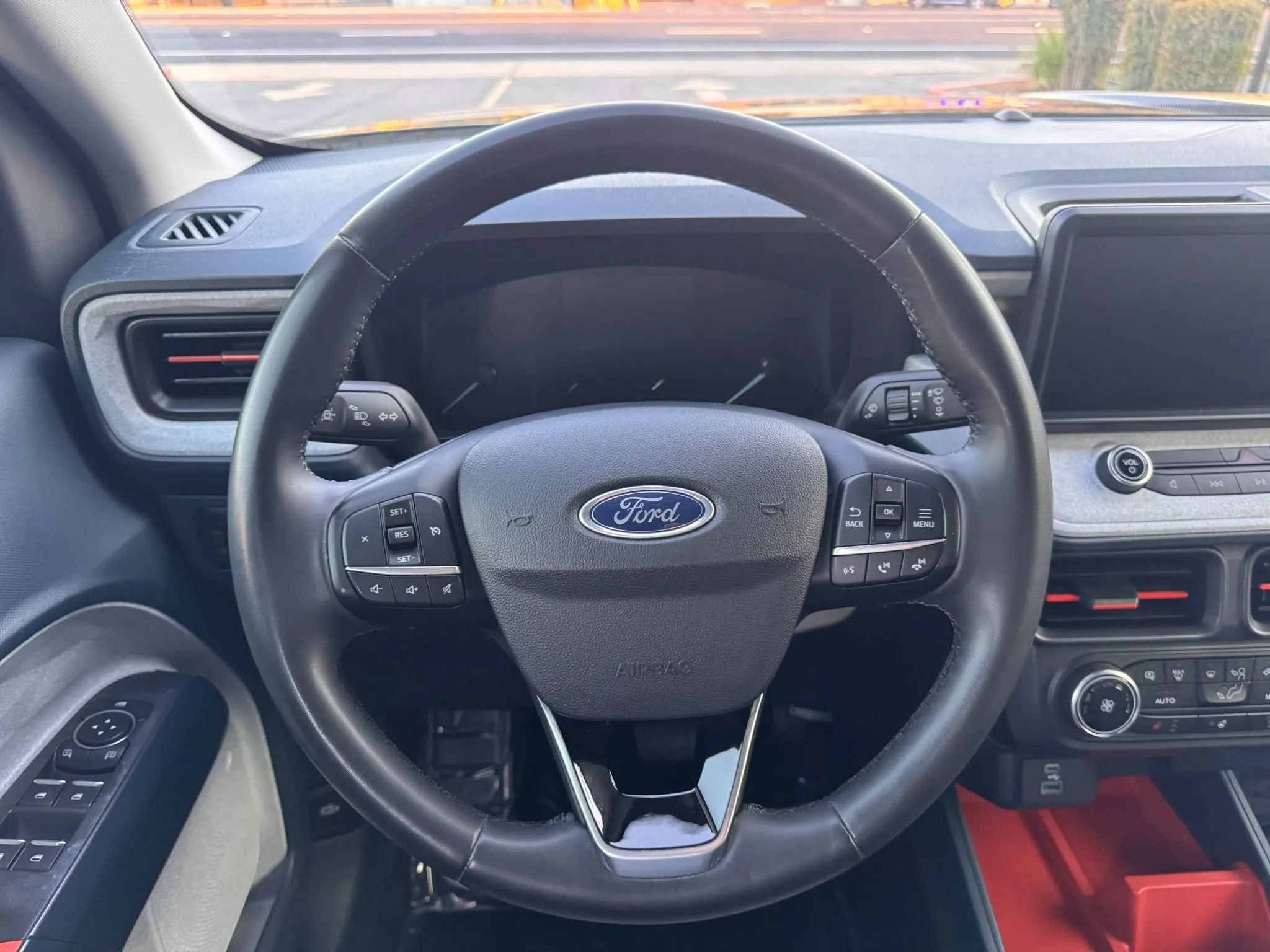 Used 2023 Ford Maverick XLT w/ XLT Luxury Package FWD image 20