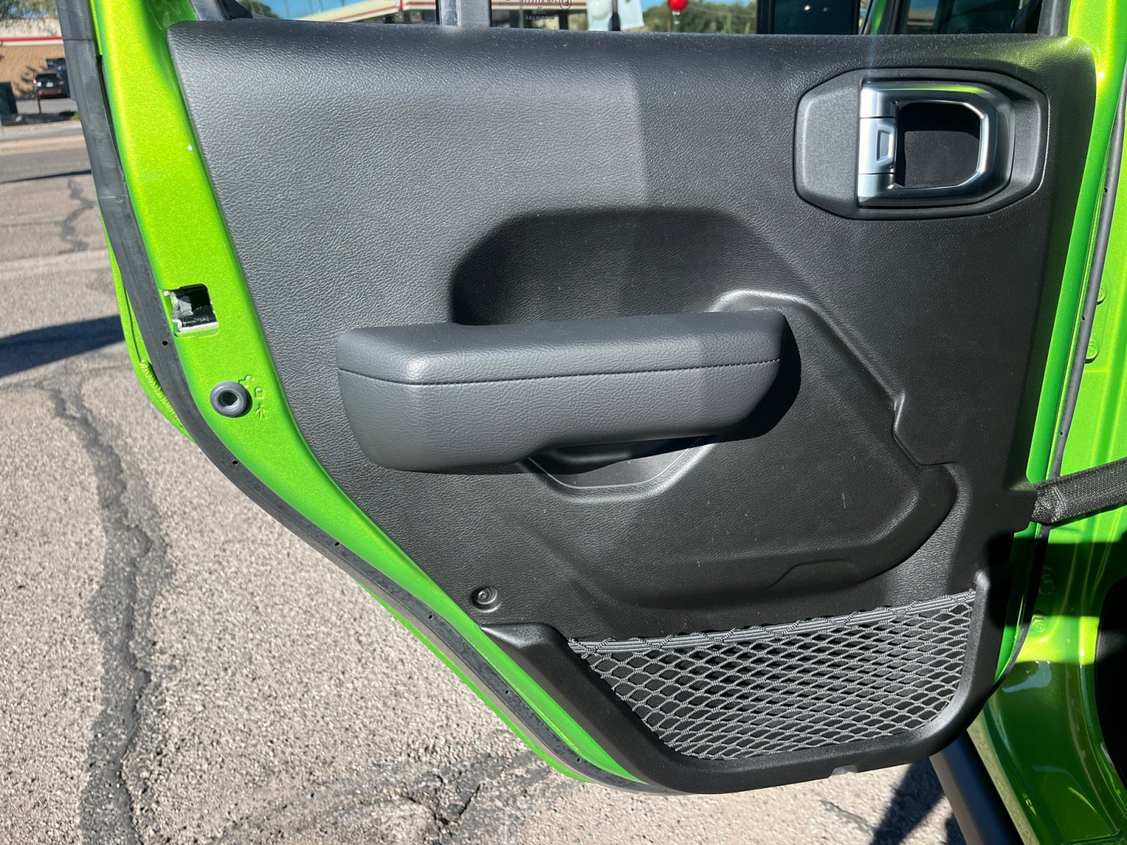 Used 2025 Jeep Wrangler Unlimited Rubicon w/ Technology Group image 16