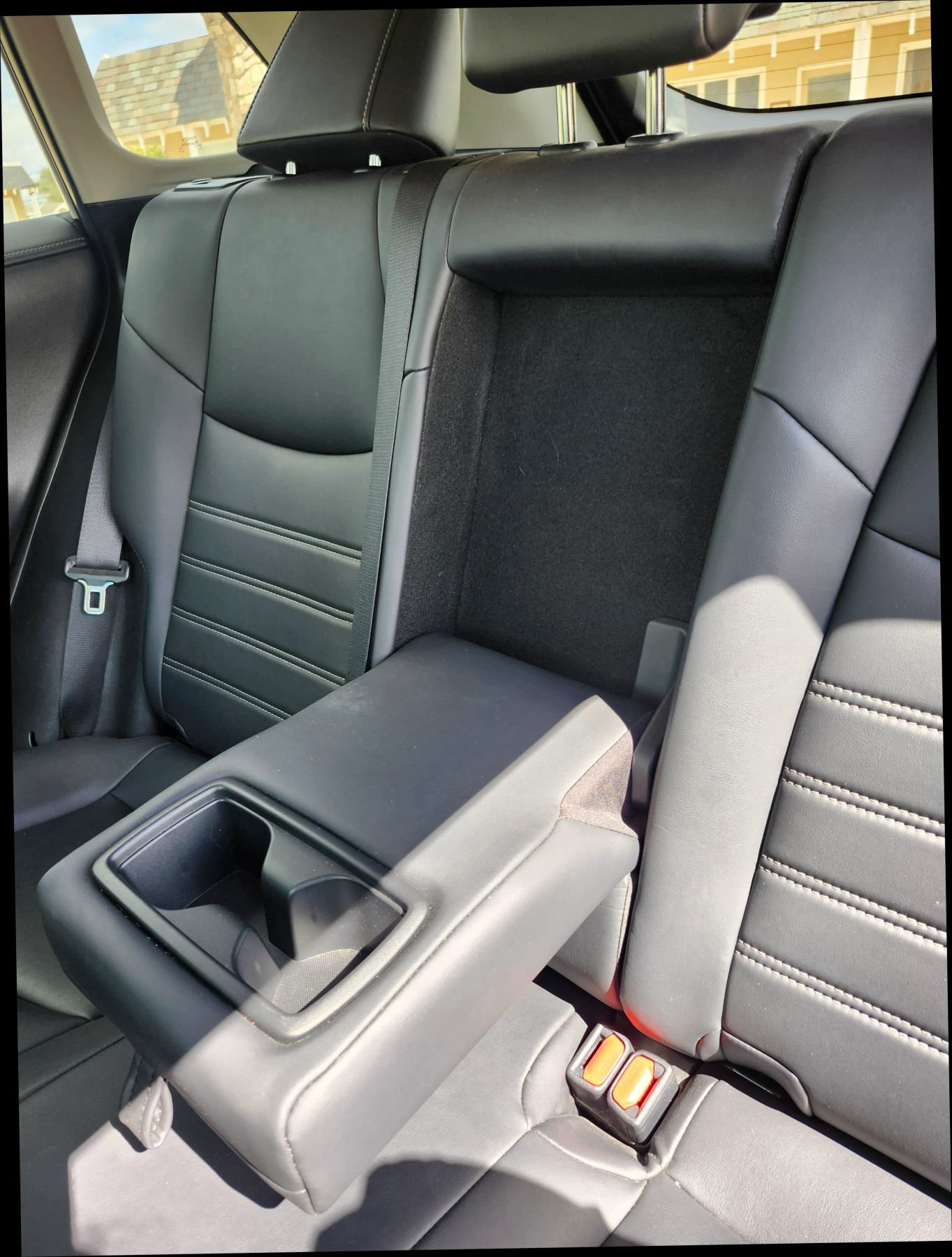 Used 2019 Toyota RAV4 Limited w/ Carpet Mat Package AWD/4WD image 16