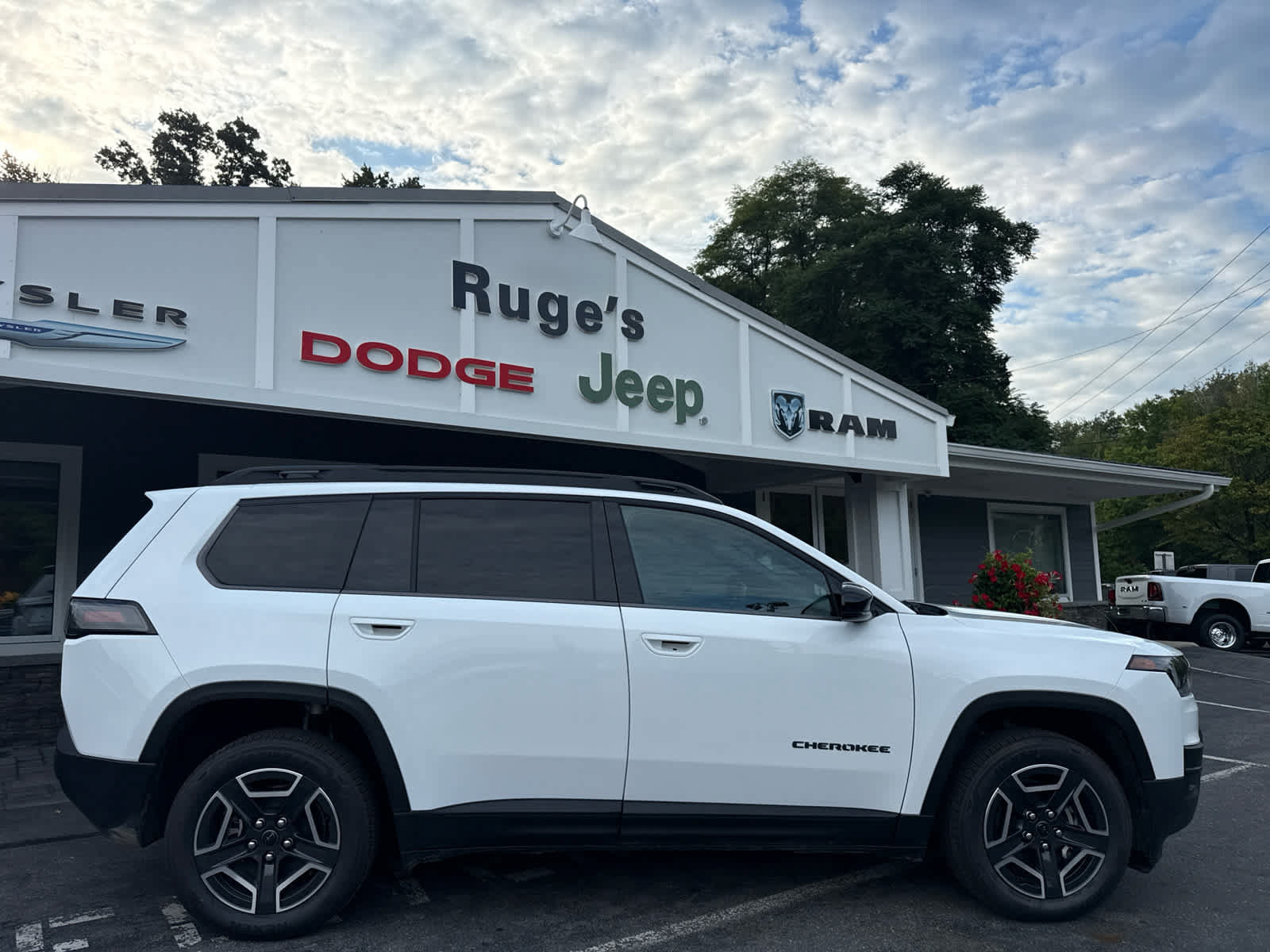 New 2026 Jeep Cherokee Limited AWD/4WD image 2