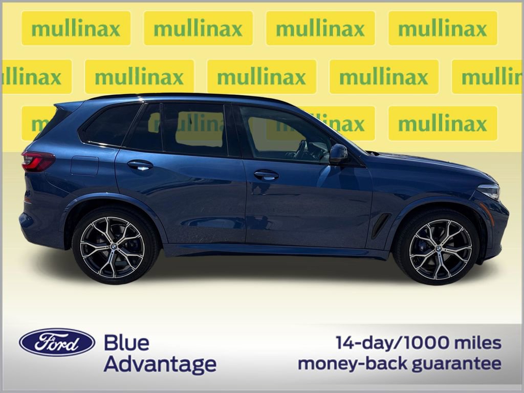 Used 2022 BMW X5 xDrive40i w/ M Sport Package image 2