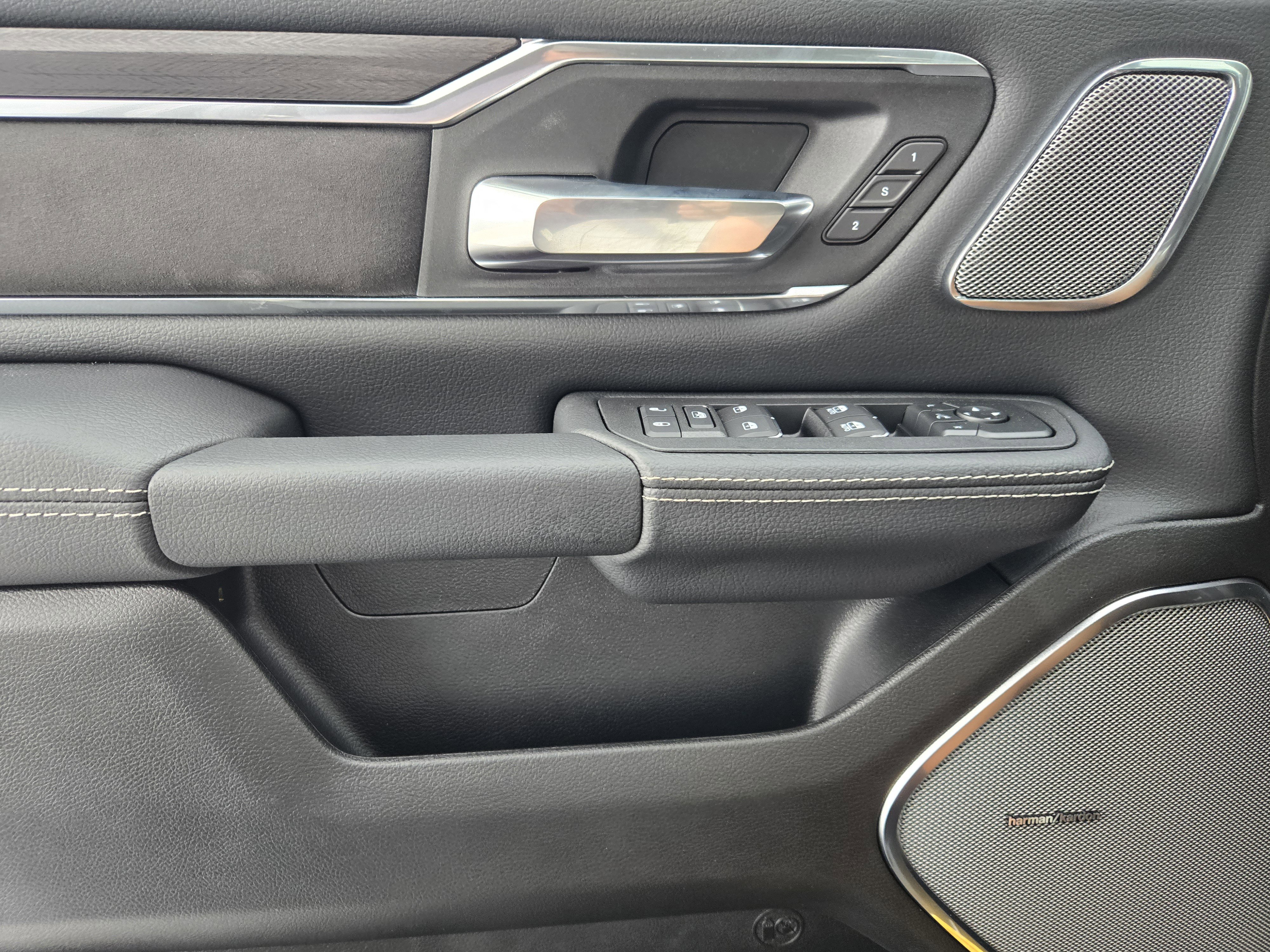 New 2026 RAM 1500 Laramie image 18