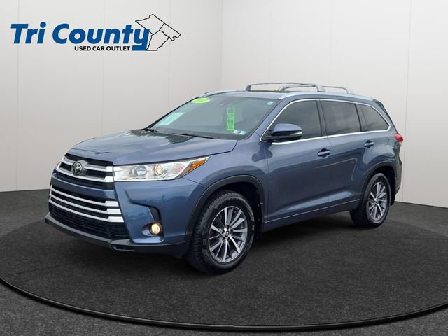 Certified 2017 Toyota Highlander XLE AWD/4WD image 3