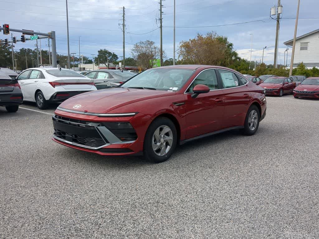 New 2026 Hyundai Sonata SE FWD image 2