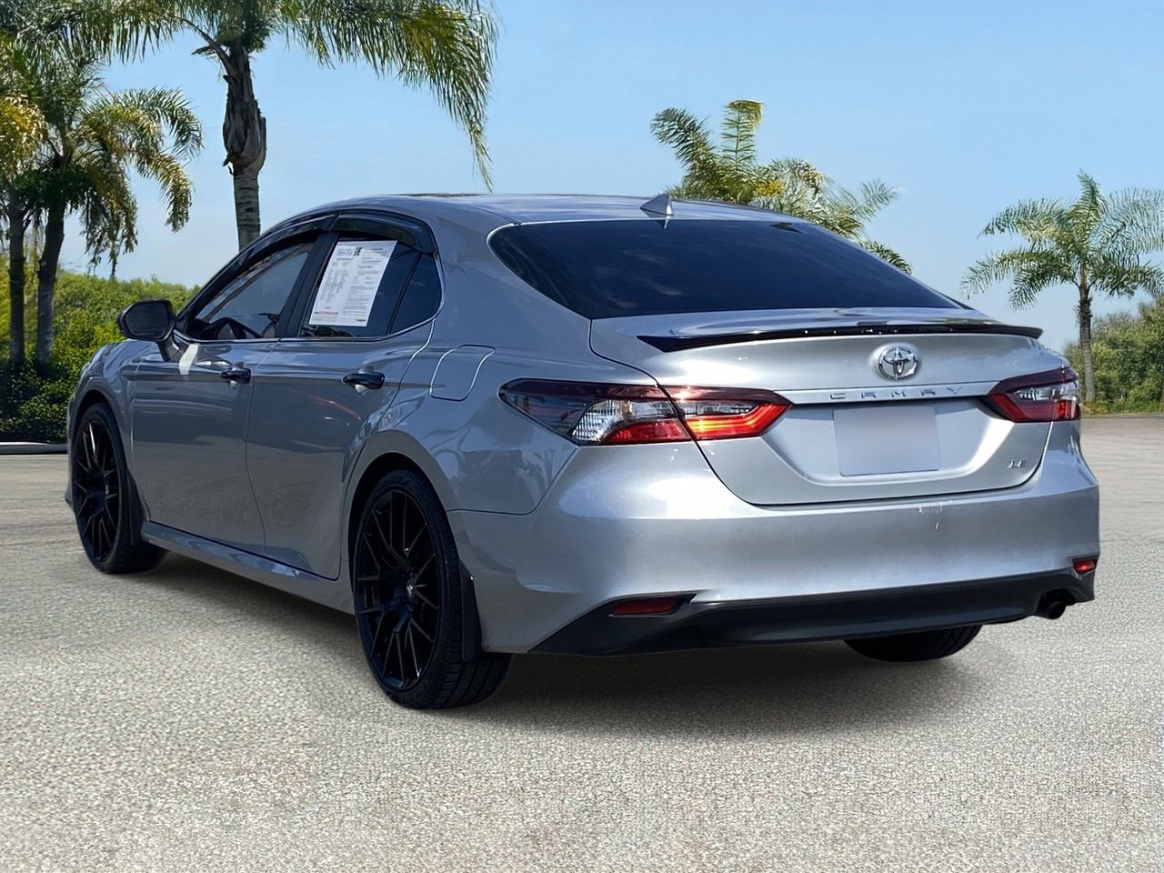Used 2024 Toyota Camry LE FWD image 3