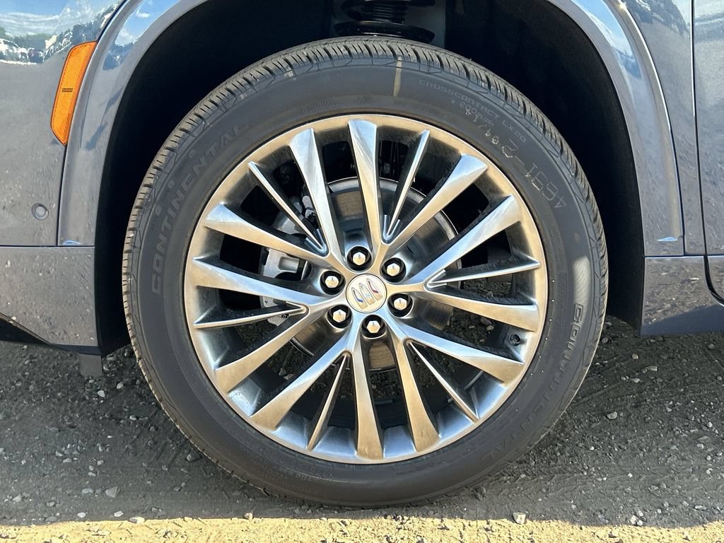 New 2026 Buick Enclave Avenir w/ Super Cruise Package FWD image 34