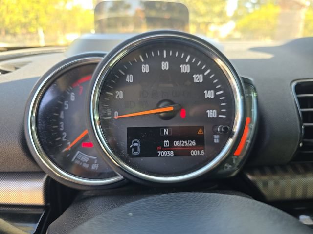 Used 2018 MINI Cooper Clubman S w/ Cold Weather Package FWD image 6