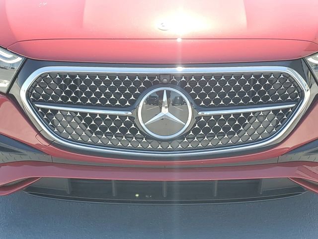 Used 2025 Mercedes-Benz E 350 4MATIC Sedan w/ Driver Assistance Package image 9