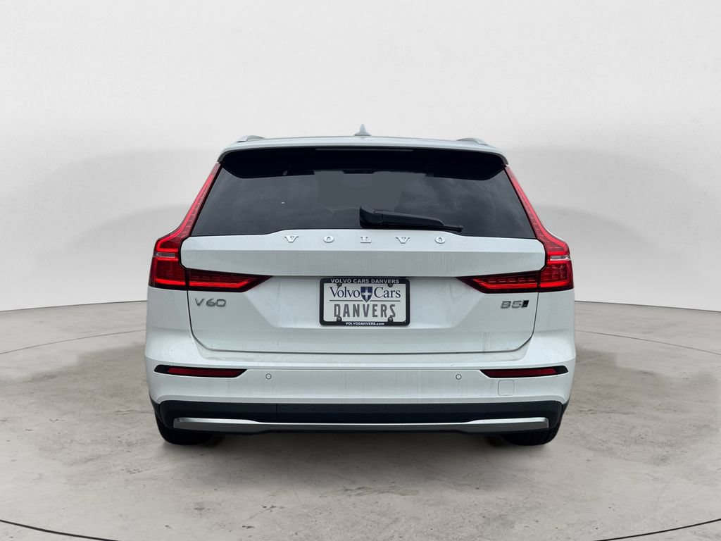 New 2026 Volvo V60 B5 Cross Country Ultra w/ Climate Package AWD/4WD image 4