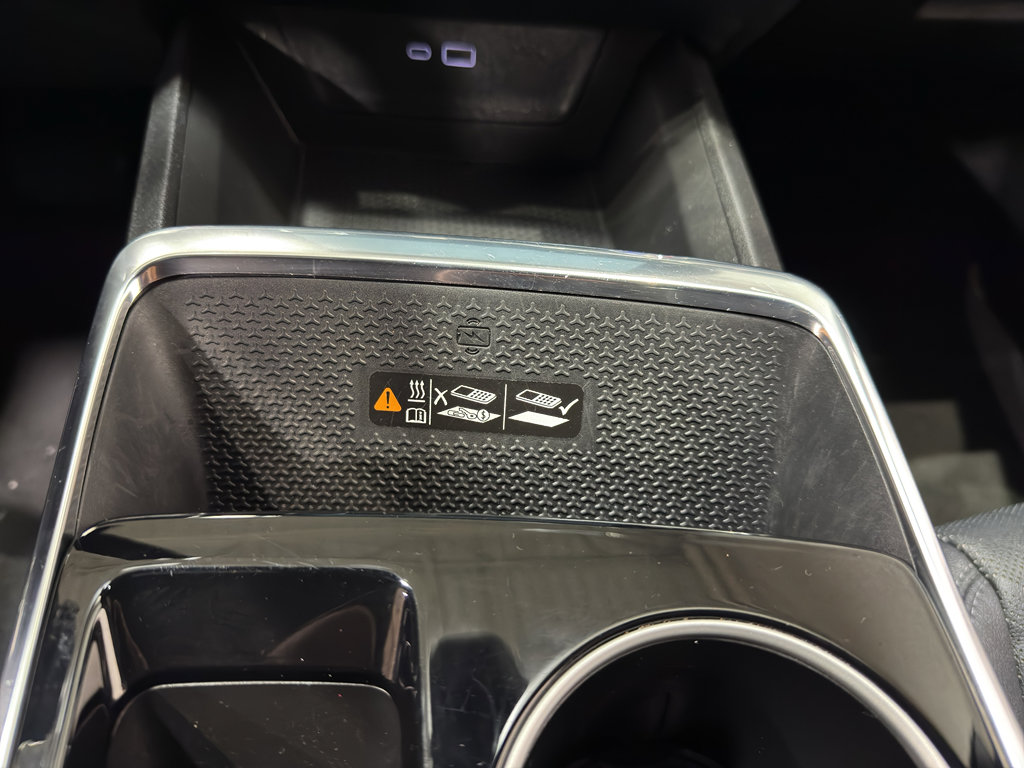 Used 2025 Chevrolet Equinox LT w/ Convenience Package II image 33