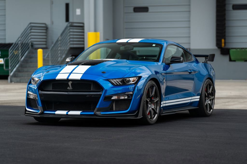 Used 2021 Ford Mustang Shelby GT500 w/ Carbon Fiber Track Pack image 9