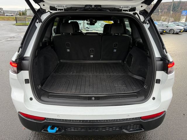 Used 2023 Jeep Grand Cherokee Trailhawk w/ Advanced Protech Group II image 16